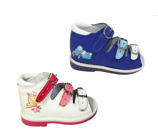 Как выбрать правильную детскую обувь для ребенка?
