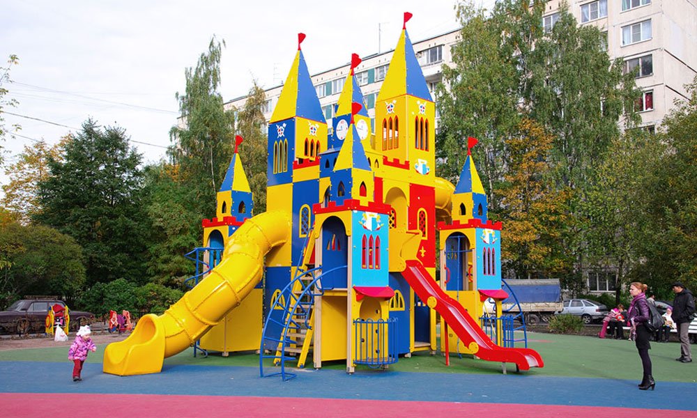 Обзор лучших детских площадок в Москве