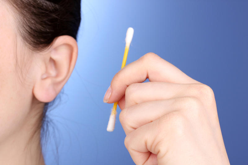 Очистка ушей у ребенка - важный процесс